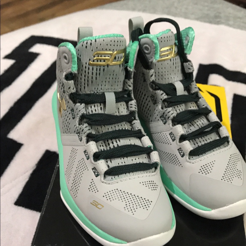 Curry basketball shoes.